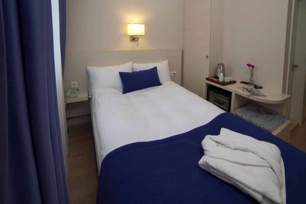 Walk In Hotel Izmir Ruang foto
